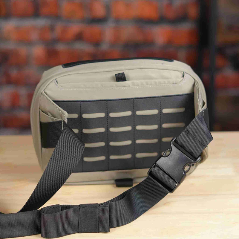 Quick - Magnetic Clasp Crossbody Bag