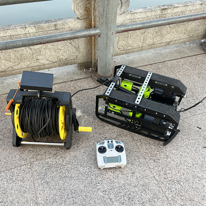 Underwater robot fishing artifact
