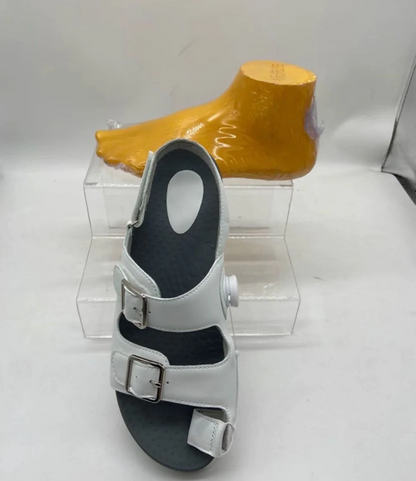 Custom-made sandals for women to correct hallux valgus, bunions, and flat feet.