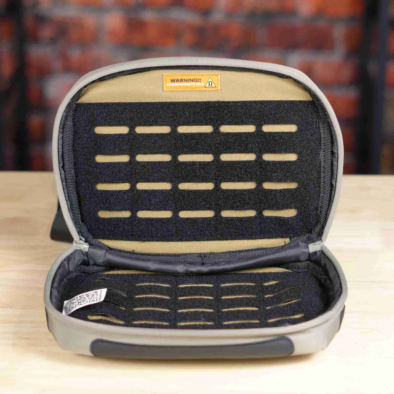 Quick - Magnetic Clasp Crossbody Bag