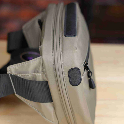 Quick - Magnetic Clasp Crossbody Bag